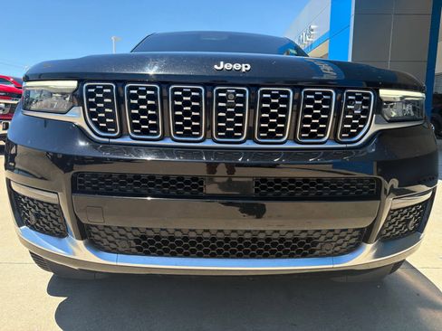 Used 2022 Jeep Grand Cherokee L Summit AWD/4WD image 10