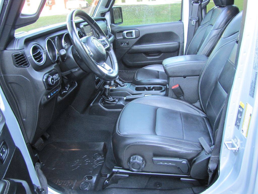 Used 2022 Jeep Wrangler Unlimited Sahara w/ Safety Group AWD/4WD image 12