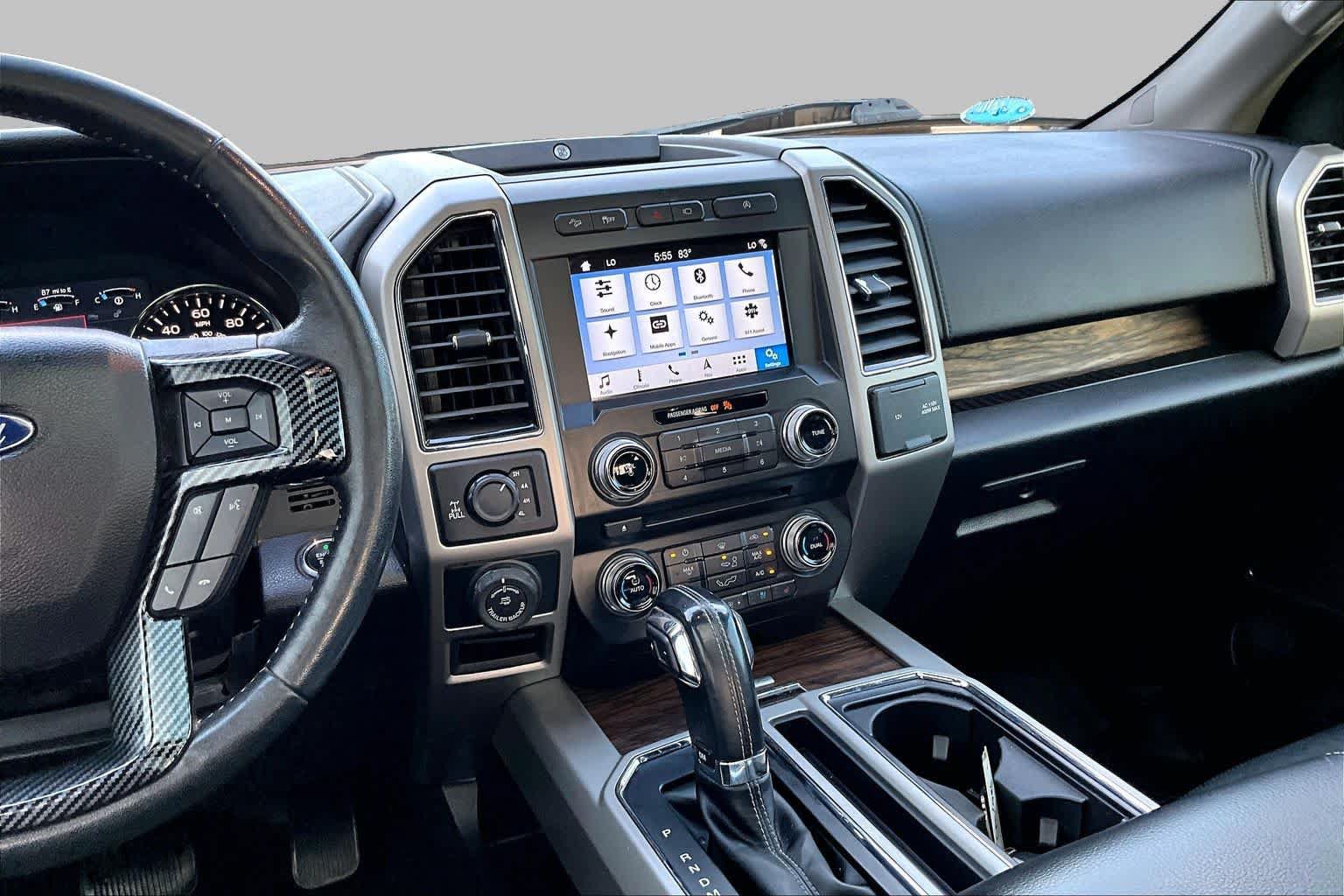 Used 2018 Ford F150 Lariat w/ Equipment Group 502A Luxury AWD/4WD image 9