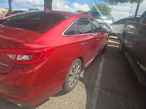 Used 2016 Hyundai Sonata Sport w/ Option Group 1V FWD image 5
