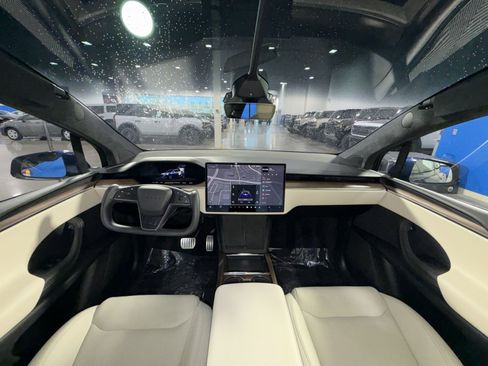 Used 2023 Tesla Model X AWD/4WD image 39