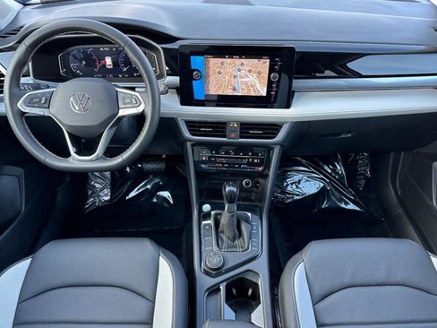 New 2026 Volkswagen Taos SEL image 12