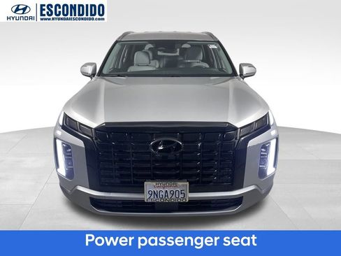 Certified 2025 Hyundai Palisade SEL image 9