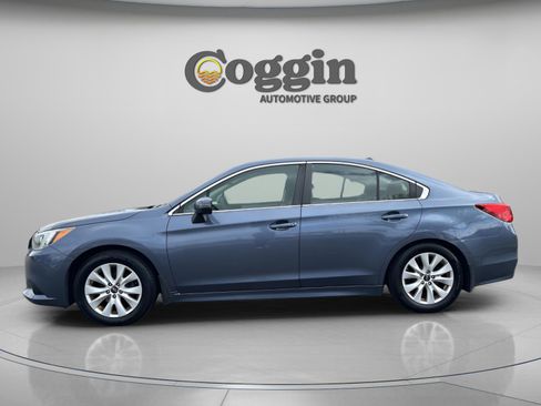 Used 2017 Subaru Legacy 2.5i Premium image 3