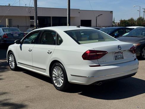 Used 2017 Volkswagen Passat 1.8T SE image 6