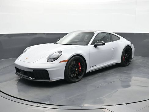 Certified 2026 Porsche 911 Carrera 4 GTS AWD/4WD image 1
