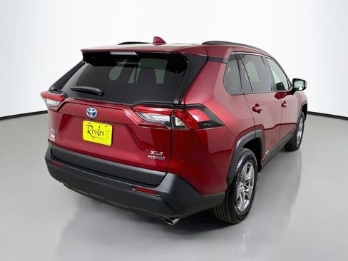 Used 2024 Toyota RAV4 XLE w/ Convenience Package AWD/4WD image 6
