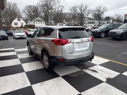 Used 2013 Toyota RAV4 LE image 4