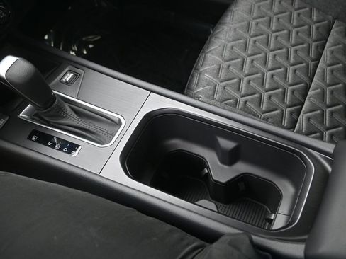 New 2026 Nissan Kicks SV image 17