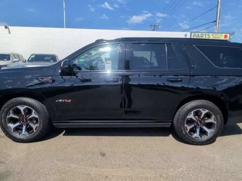 Used 2025 GMC Yukon AT4 Ultimate AWD/4WD image 5