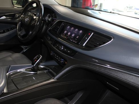 Used 2021 Buick Enclave Preferred FWD image 32