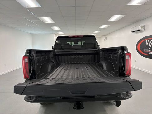 New 2026 GMC Sierra 2500 Denali AWD/4WD image 8