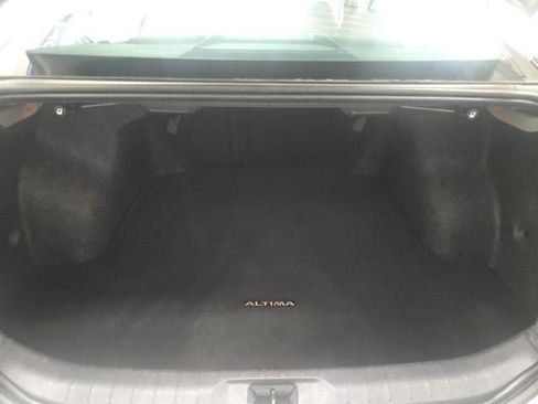 Used 2023 Nissan Altima 2.5 SV FWD image 11