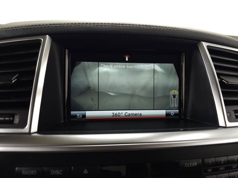 Used 2016 Mercedes-Benz GL 450 4MATIC image 28