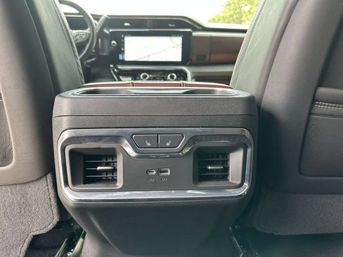 Certified 2024 GMC Sierra 2500 Denali Ultimate AWD/4WD image 22