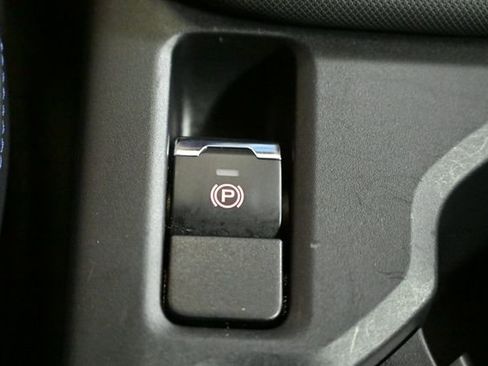 Used 2025 Subaru Forester Limited image 27