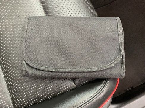 Certified 2023 Buick Envision Essence w/ Sport Touring Package image 19