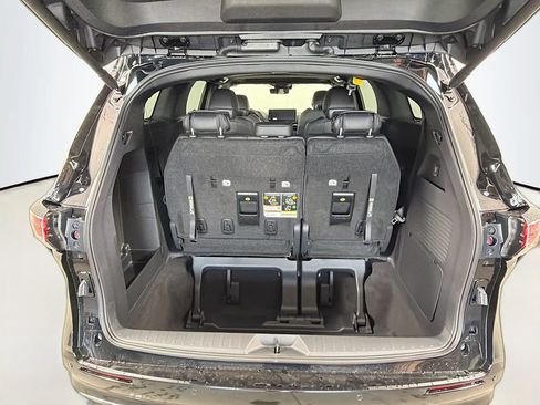 New 2026 Toyota Sienna Platinum AWD/4WD image 22