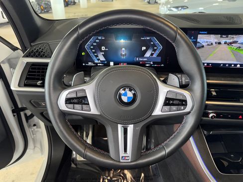 Used 2025 BMW X5 M60i AWD/4WD image 21