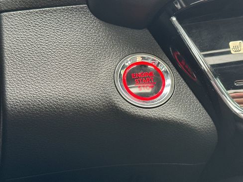 Used 2021 Honda HR-V Touring image 21