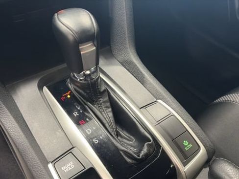 Used 2019 Honda Civic Sport image 14