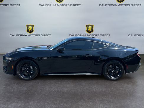 Used 2024 Ford Mustang GT RWD image 2