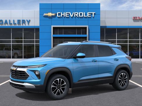 New 2026 Chevrolet TrailBlazer LT w/ Driver Confidence Package image 2