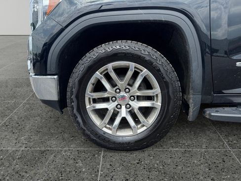 Used 2020 GMC Sierra 1500 SLT w/ SLT Premium Plus Package AWD/4WD image 15