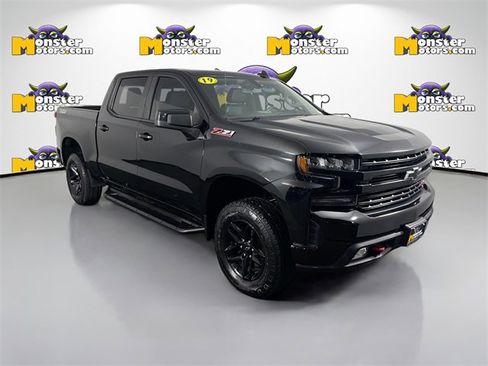 Used 2019 Chevrolet Silverado 1500 LT Trail Boss image 3