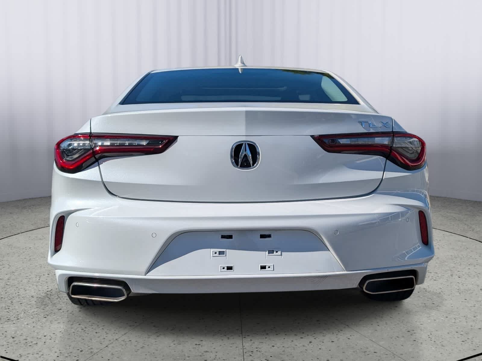 Used 2023 Acura TLX w/ Technology Package FWD image 4