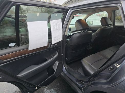 Used 2016 Subaru Outback 2.5i Limited w/ Popular Package #4 image 9