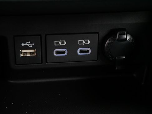 Certified 2026 Toyota Highlander XLE image 29