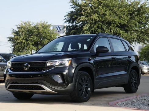Certified 2023 Volkswagen Taos S FWD image 7
