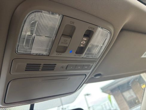 Used 2014 Honda Pilot Touring image 22