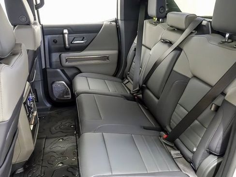 New 2025 GMC Hummer EV 3X image 11
