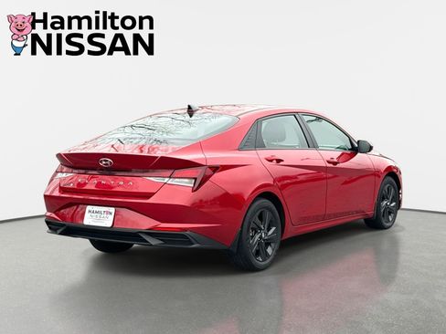 Used 2023 Hyundai Elantra SEL w/ Winter Weather Package image 2