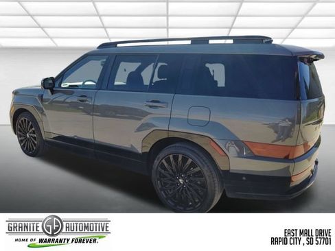 Used 2025 Hyundai Santa Fe Calligraphy AWD/4WD image 4