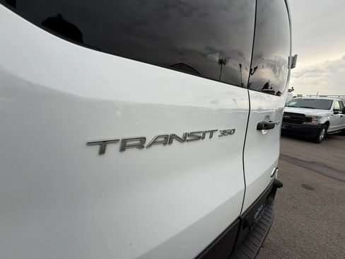 Used 2024 Ford Transit 350 XLT RWD image 26
