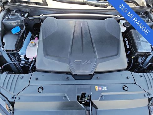 Used 2025 Kia EV6 Light w/ Light LR Technology Package RWD image 13