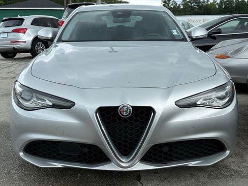 Used 2017 Alfa Romeo Giulia Ti w/ TI Lusso Package RWD image 3