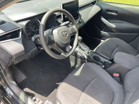 Used 2021 Toyota Corolla LE FWD image 11