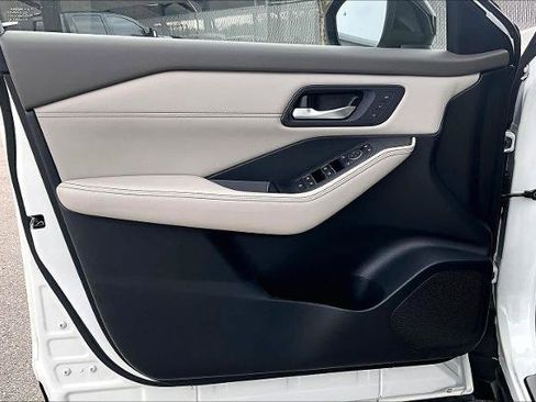 Certified 2023 Nissan Rogue SL w/ SL Premium Package image 21