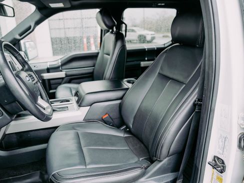 Used 2020 Ford F150 Lariat w/ Equipment Group 502A Luxury image 12