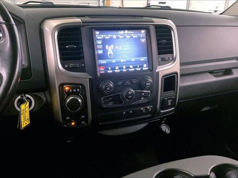 Used 2019 RAM 1500 Big Horn image 6