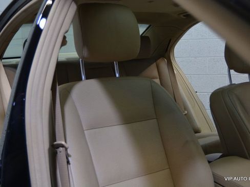 Used 2010 Mercedes-Benz S 550 4MATIC image 14