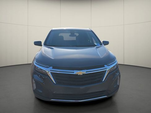 Used 2023 Chevrolet Equinox LT image 2