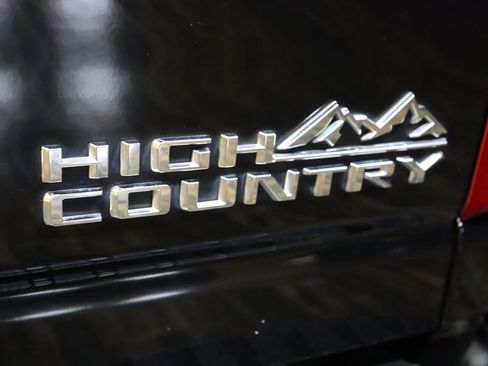 Used 2022 Chevrolet Silverado 3500 High Country AWD/4WD image 30