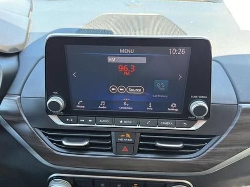 Used 2023 Nissan Altima 2.5 SV AWD/4WD image 17