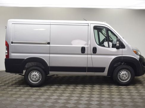 New 2026 RAM ProMaster 1500 w/ Convenience Group FWD image 4
