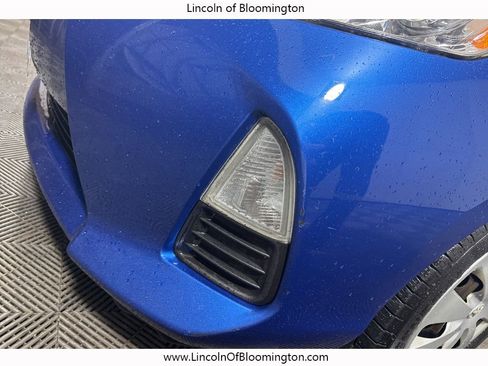 Used 2014 Toyota Prius C One image 17